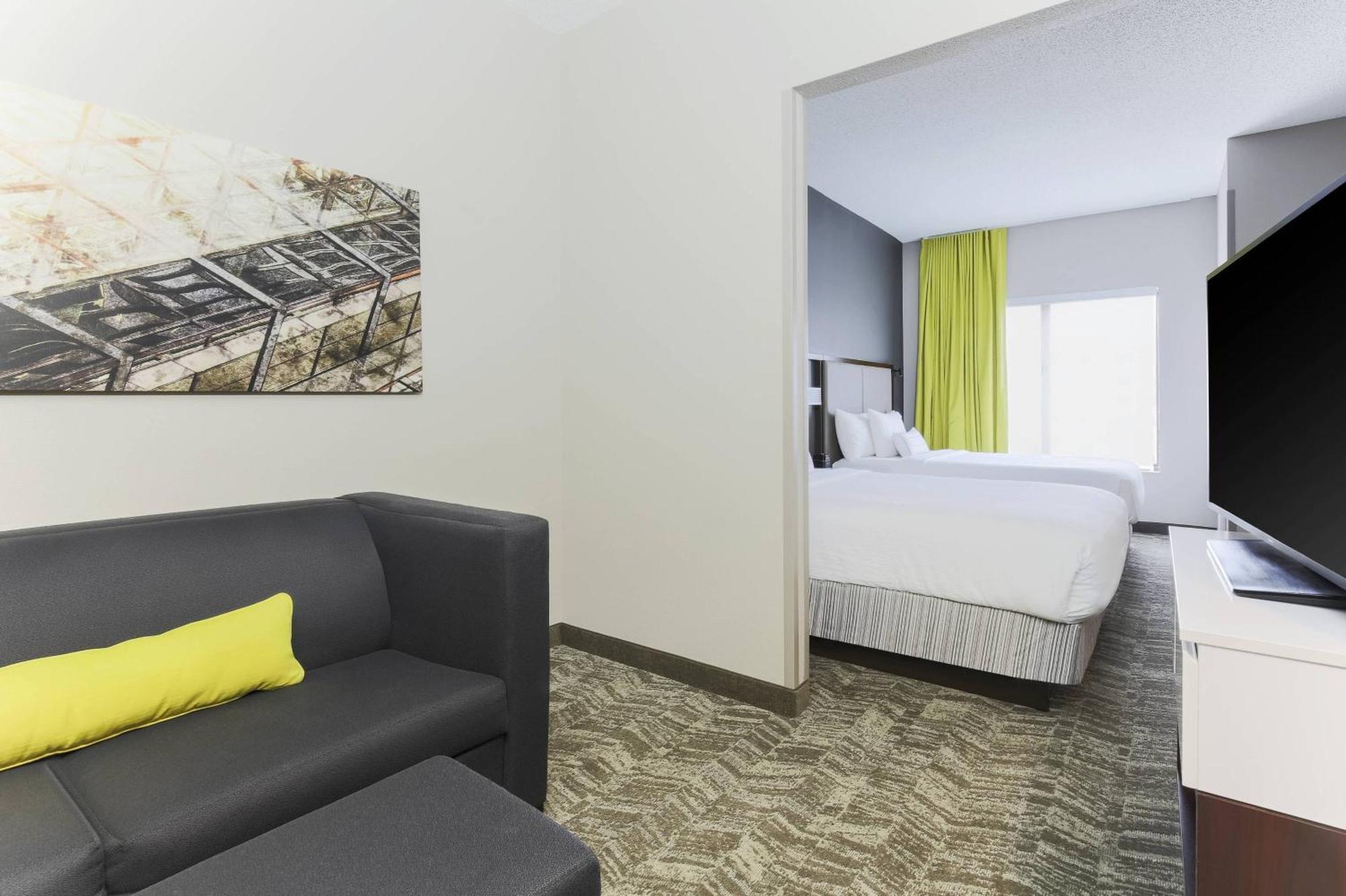 Where to Stay Near Highland Mall: 5 Business Hotels in Austin