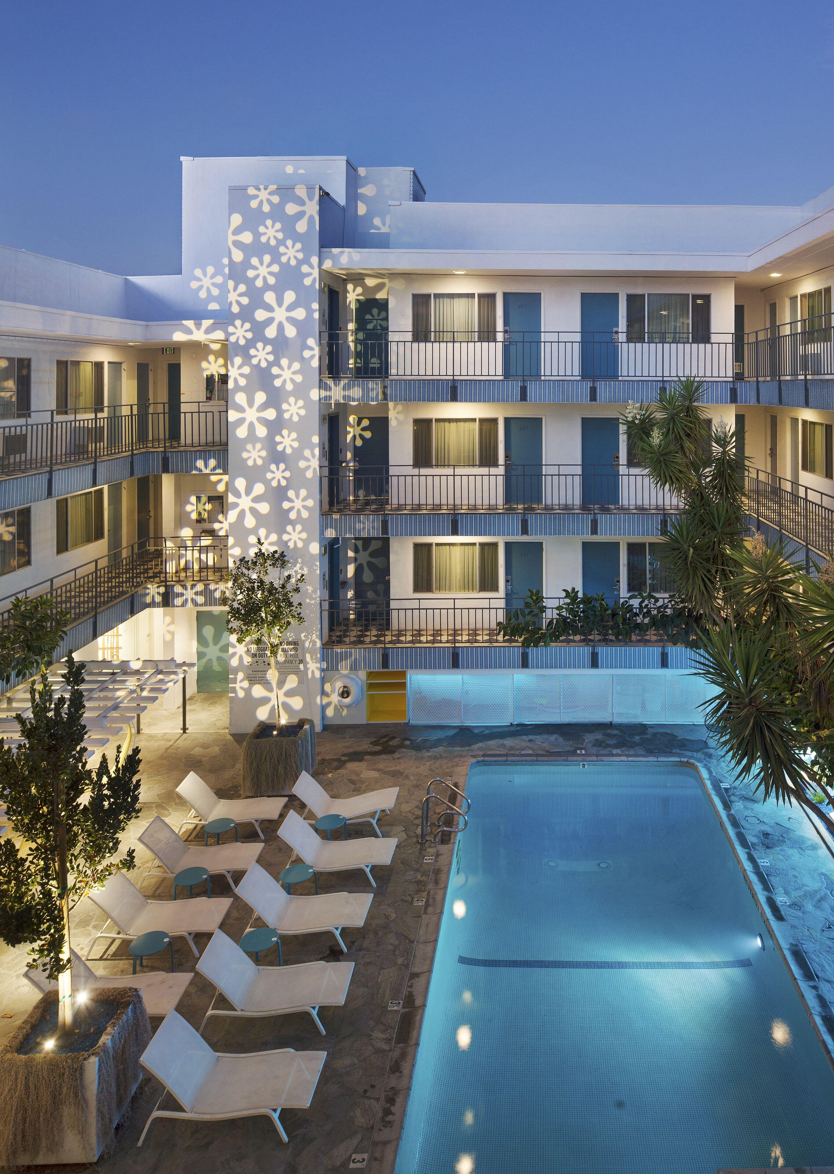 10 Cheap Hotels Near Sony Pictures Studios Worth Booking