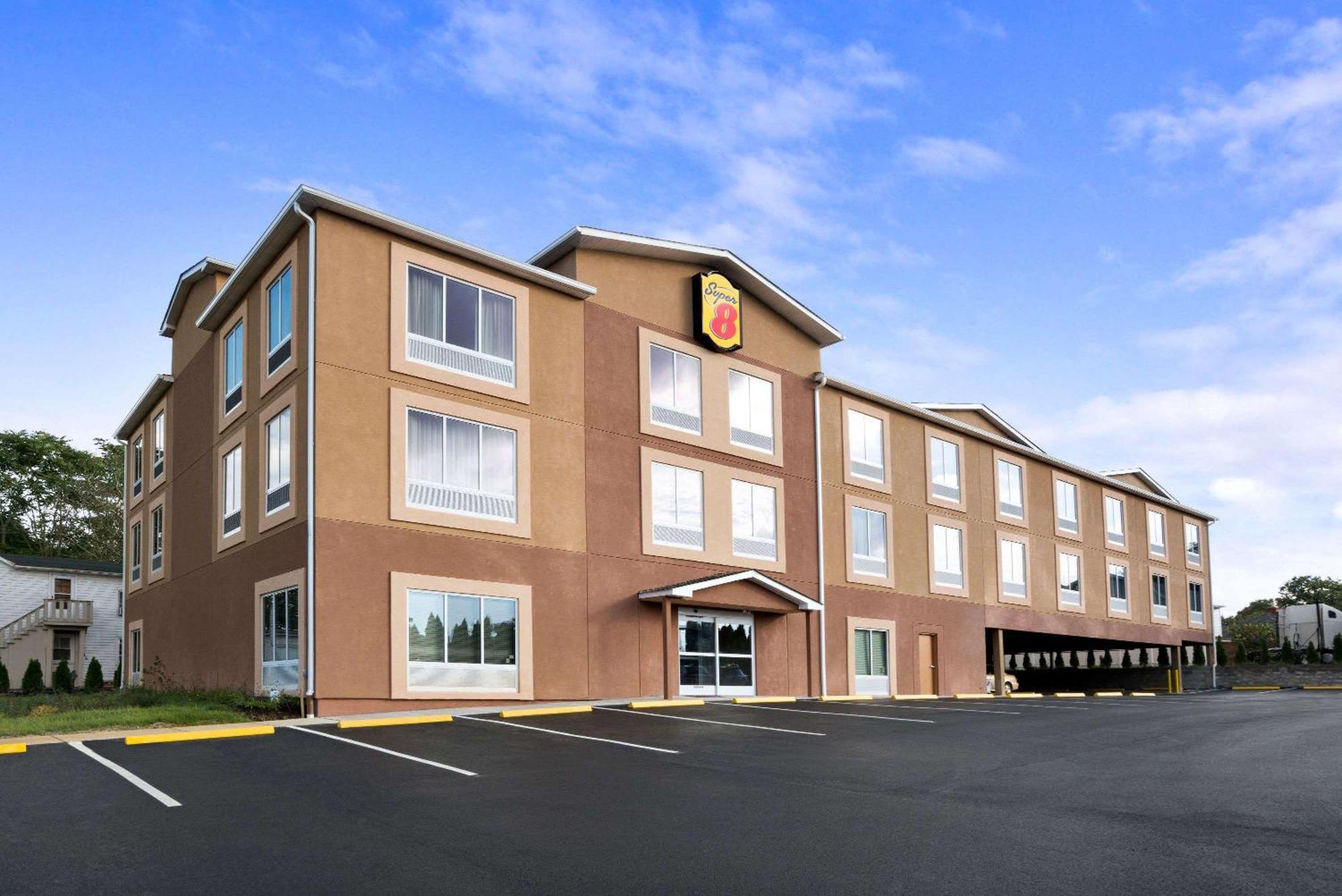 Staying Near Indian Echo Caverns: 4 Budget Hotels Compared