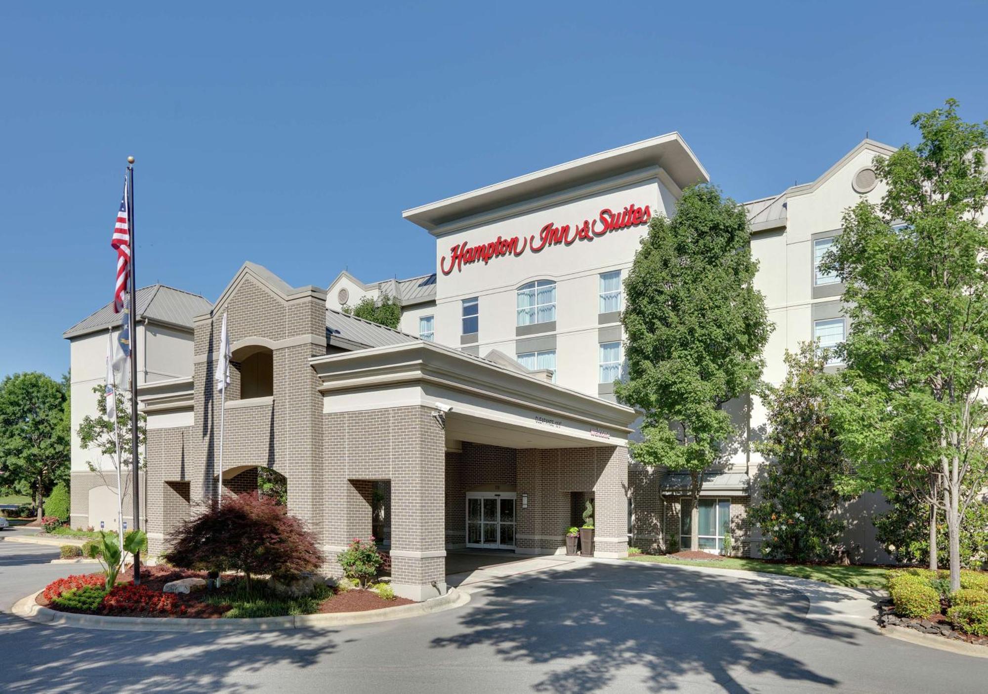 Staying Near NC Auto Racing: 4 Business Hotels Compared